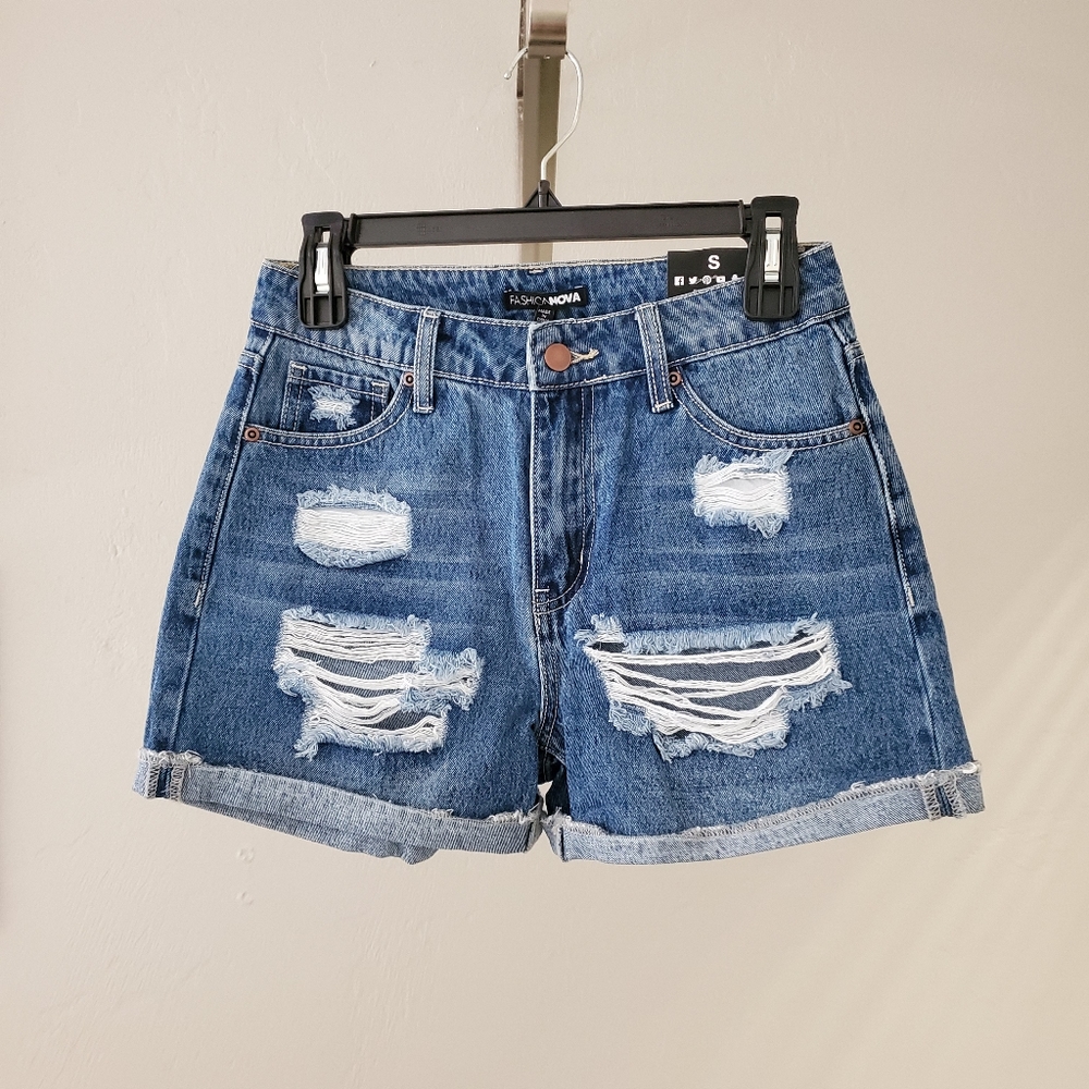 Fashion nova shorts